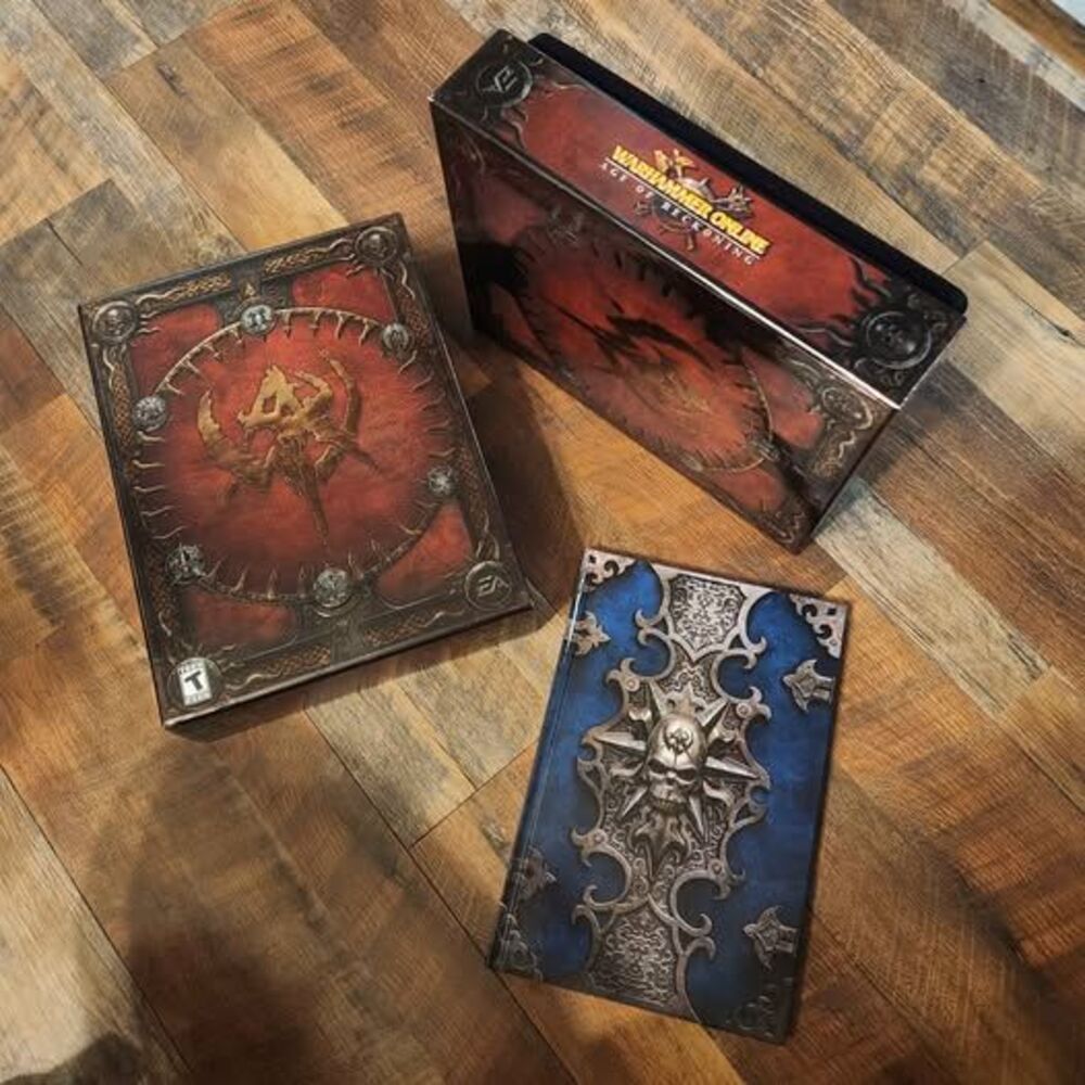 Warhammer Online: Age of Reckoning Collector's Edition Box and Book ONLY